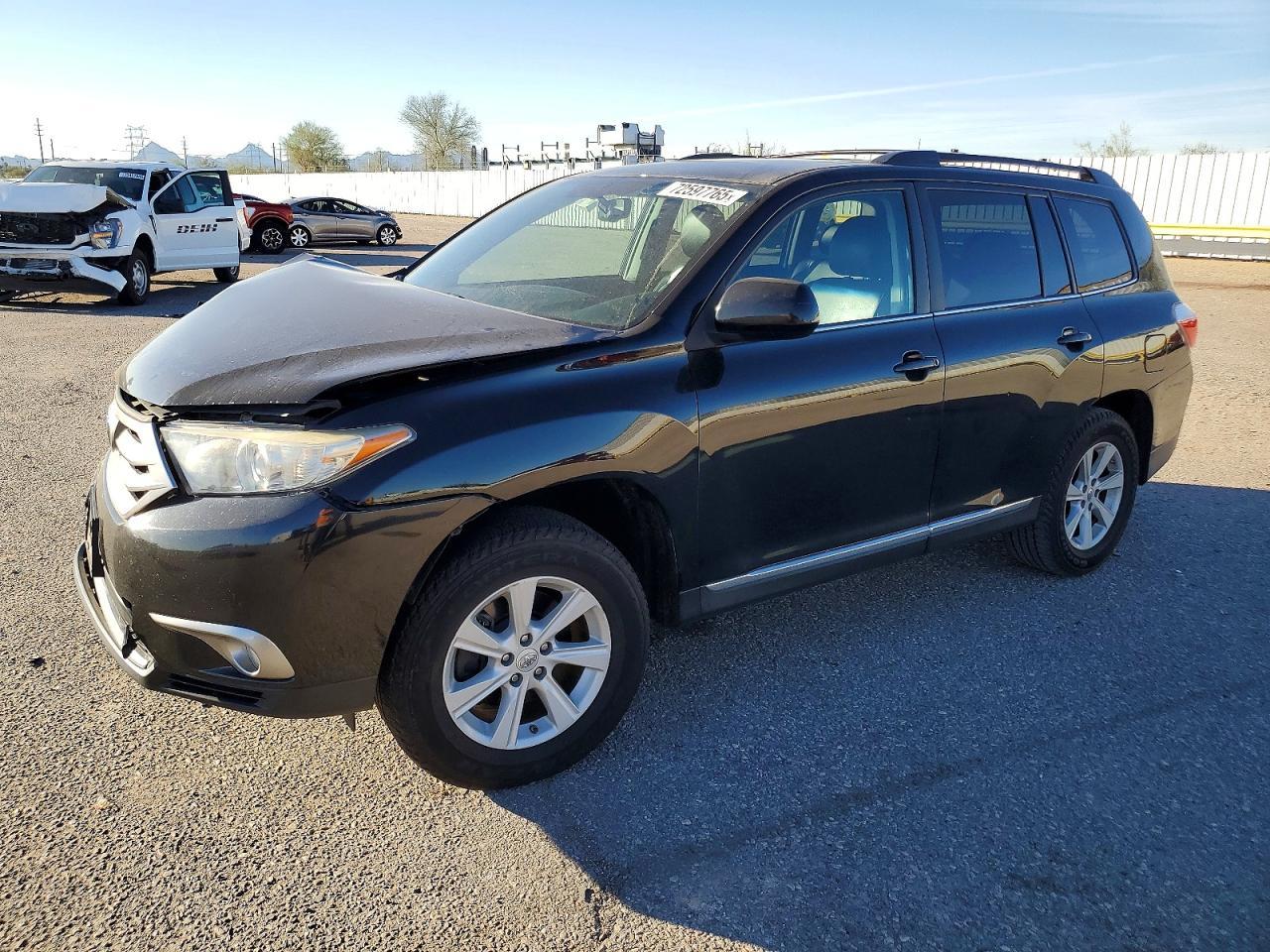 2013 TOYOTA HIGHLANDER