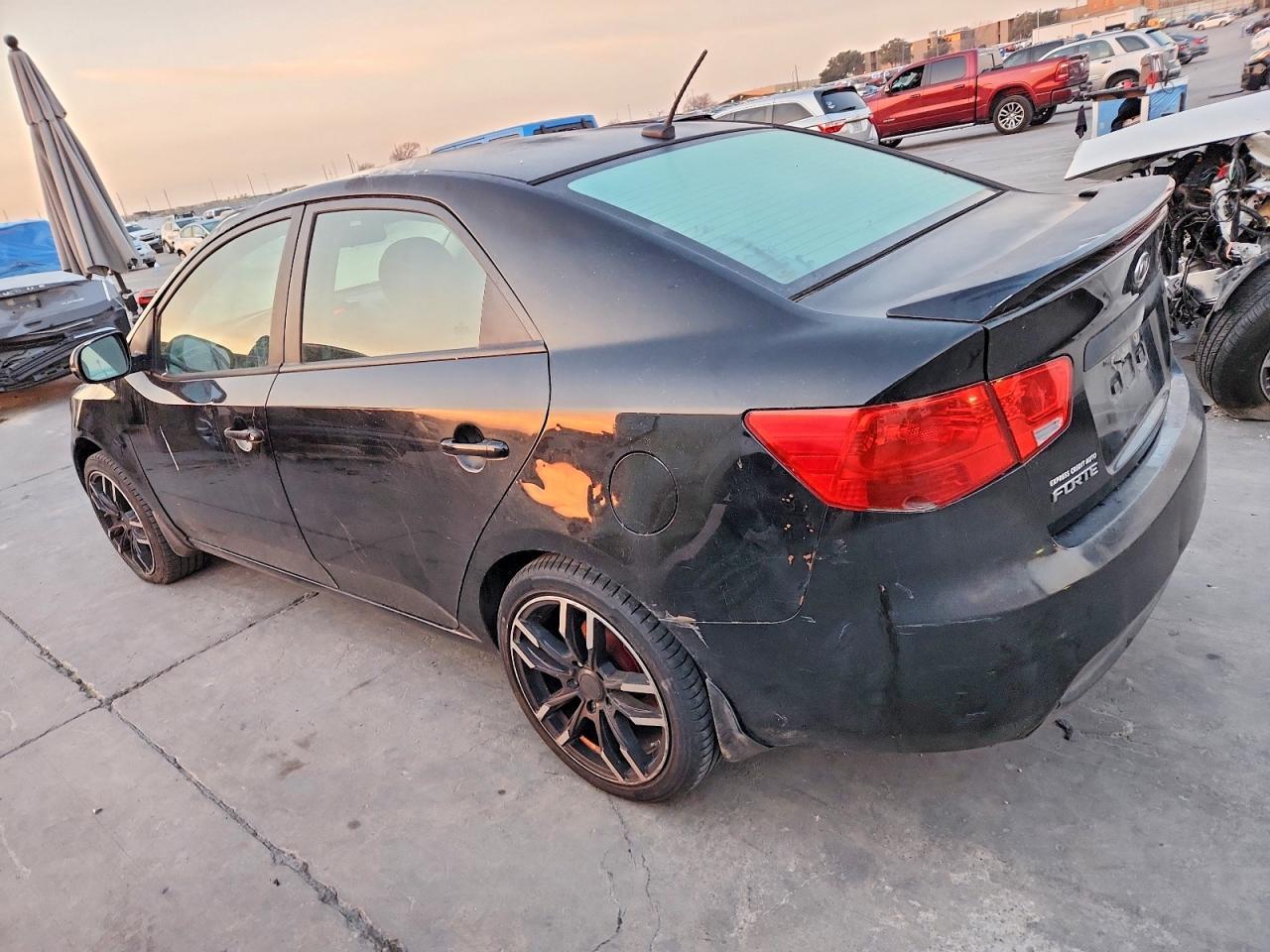 2012 KIA FORTE