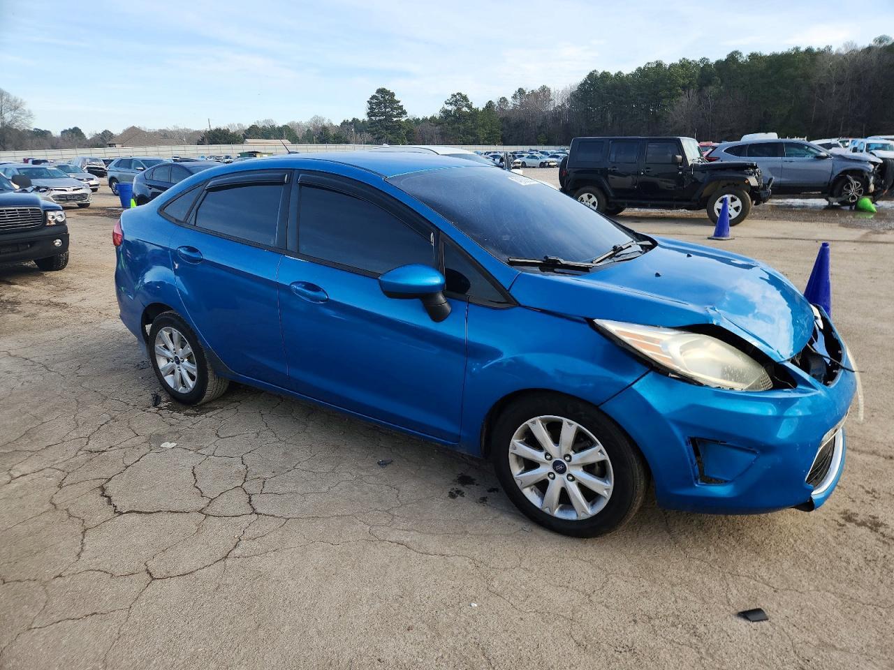 2012 FORD Fiesta
