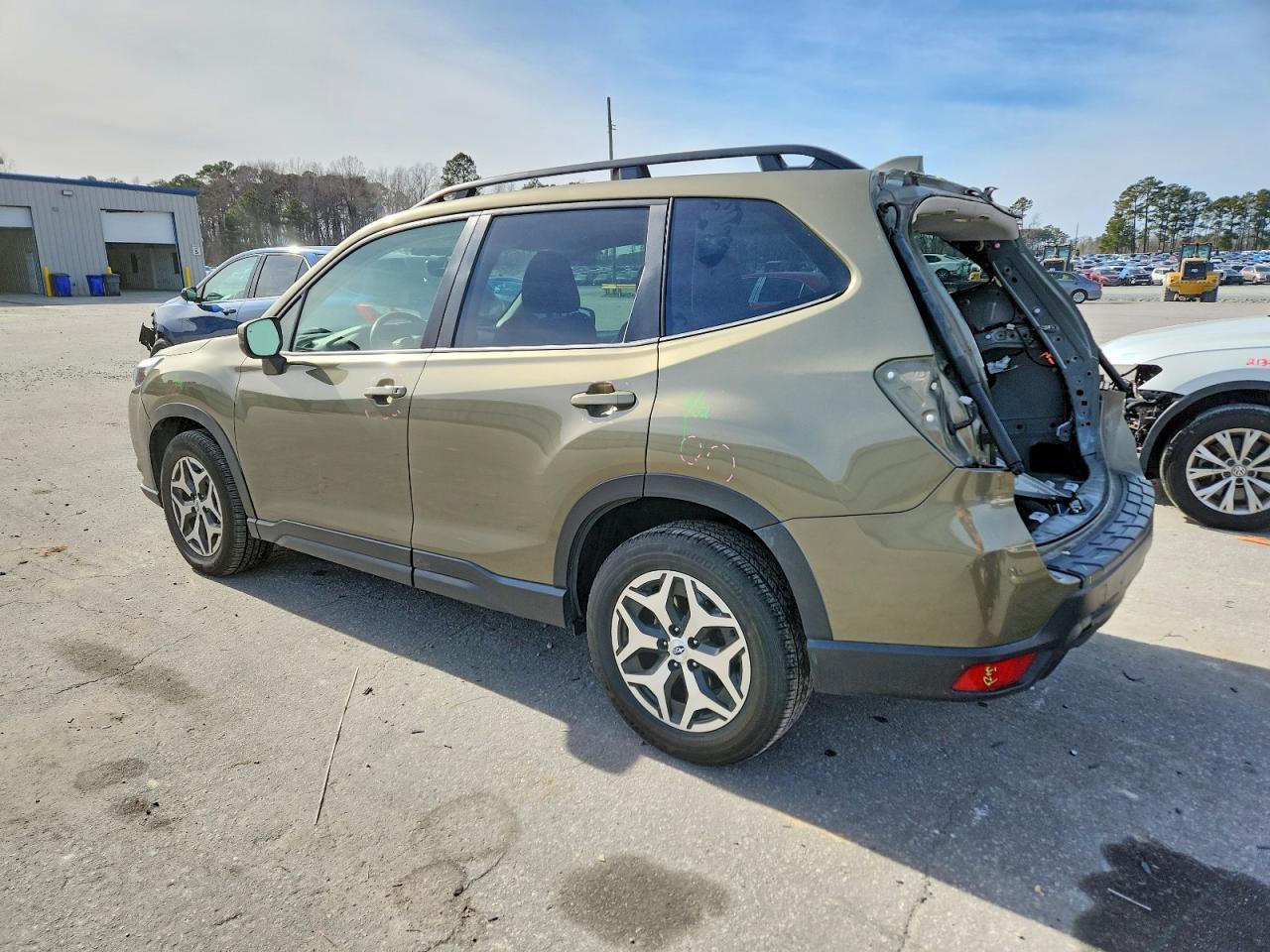 2022 SUBARU FORESTER
