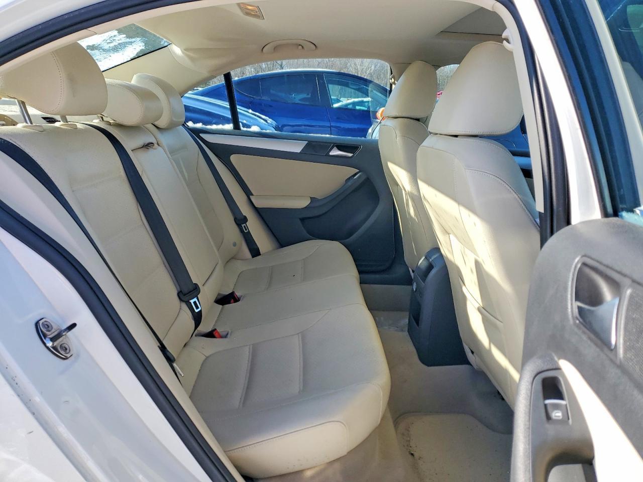 2013 VOLKSWAGEN JETTA
