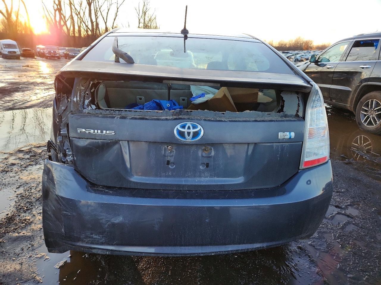 2010 TOYOTA PRIUS