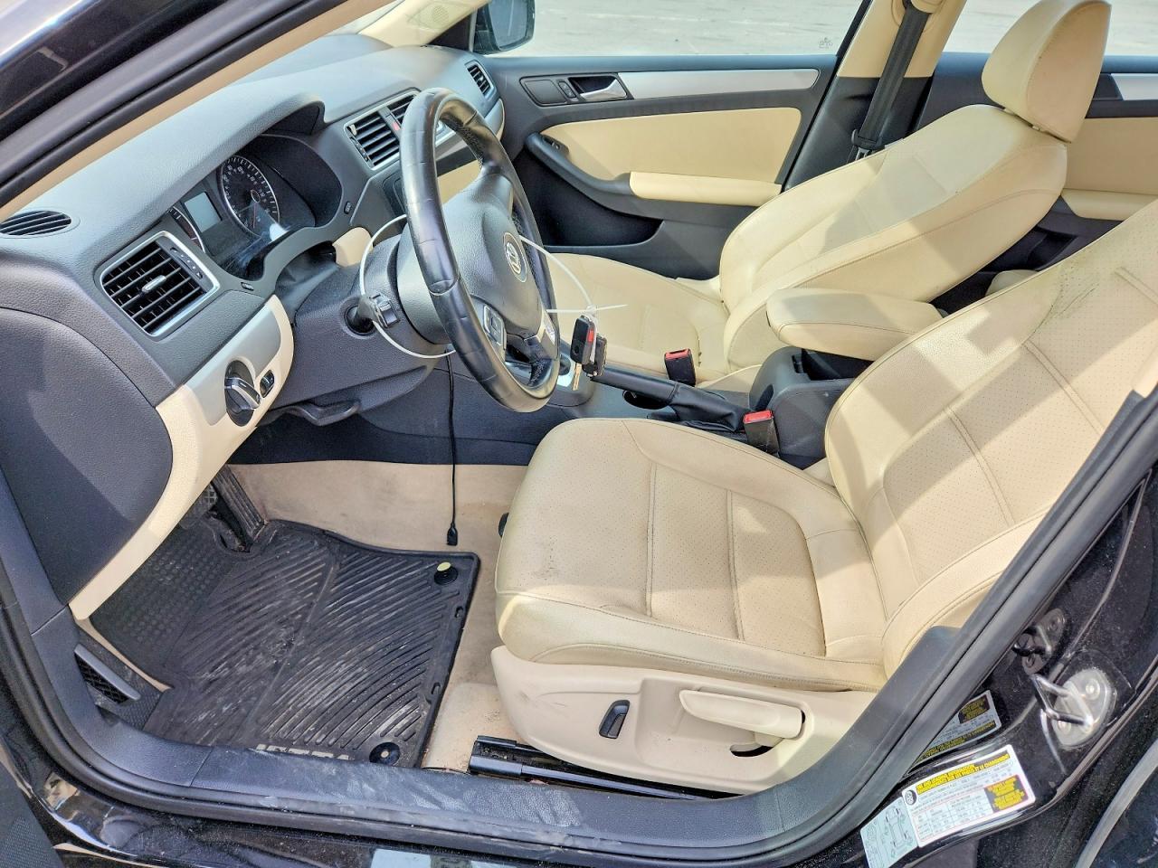 2014 VOLKSWAGEN JETTA