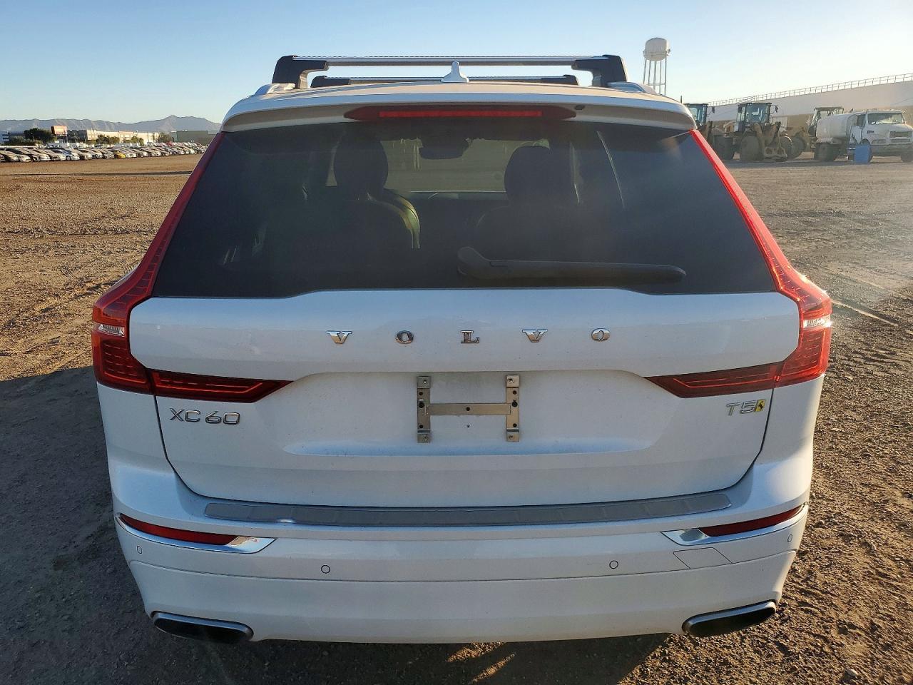2021 VOLVO XC60