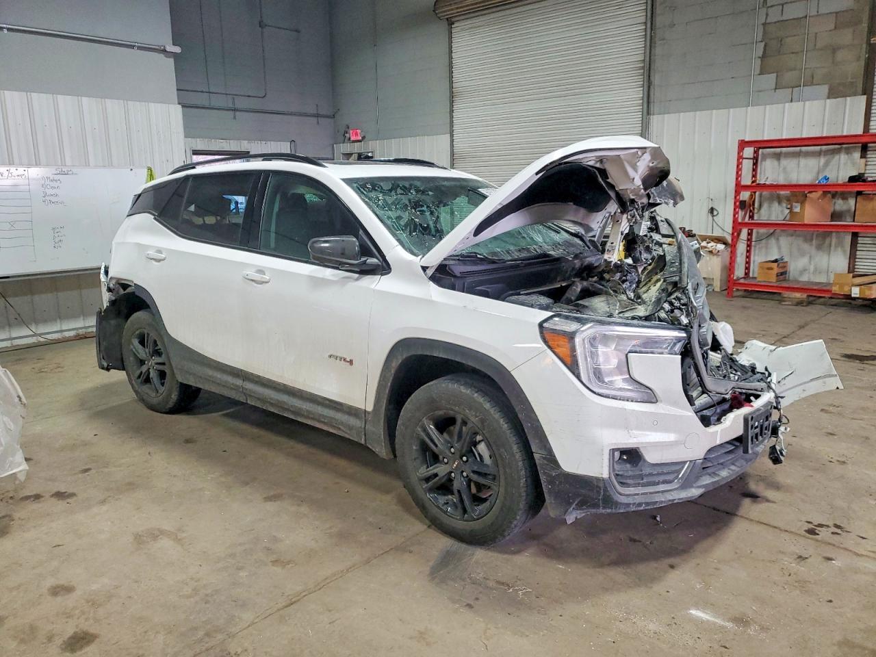 2024 GMC Terrain