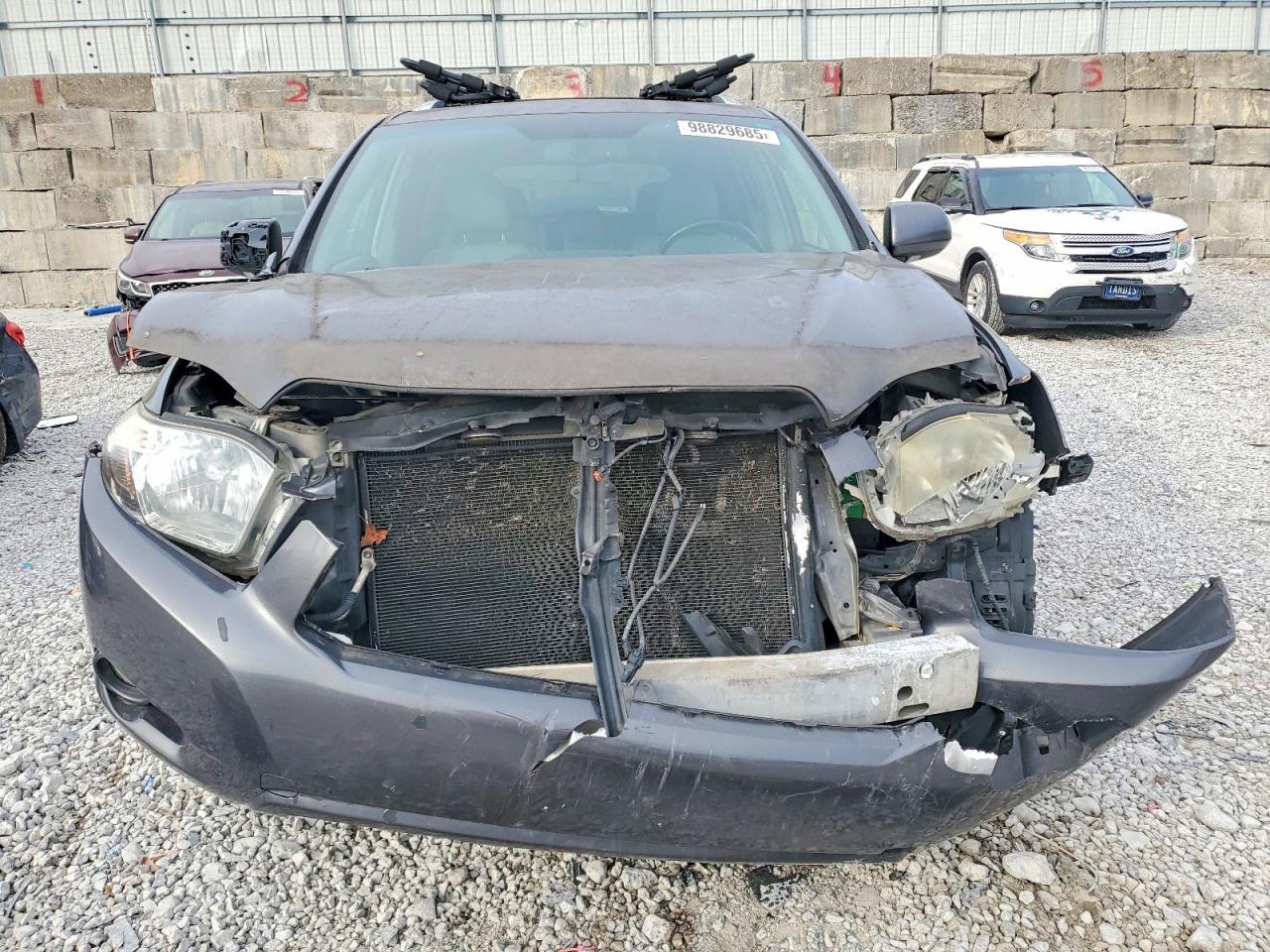 2010 TOYOTA HIGHLANDER