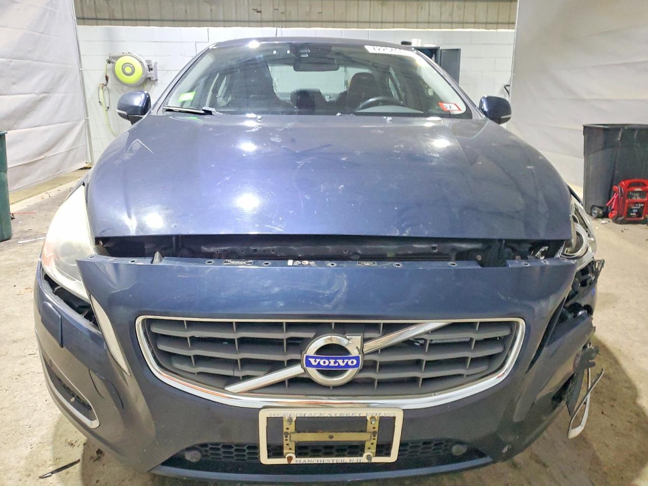 2013 VOLVO S60