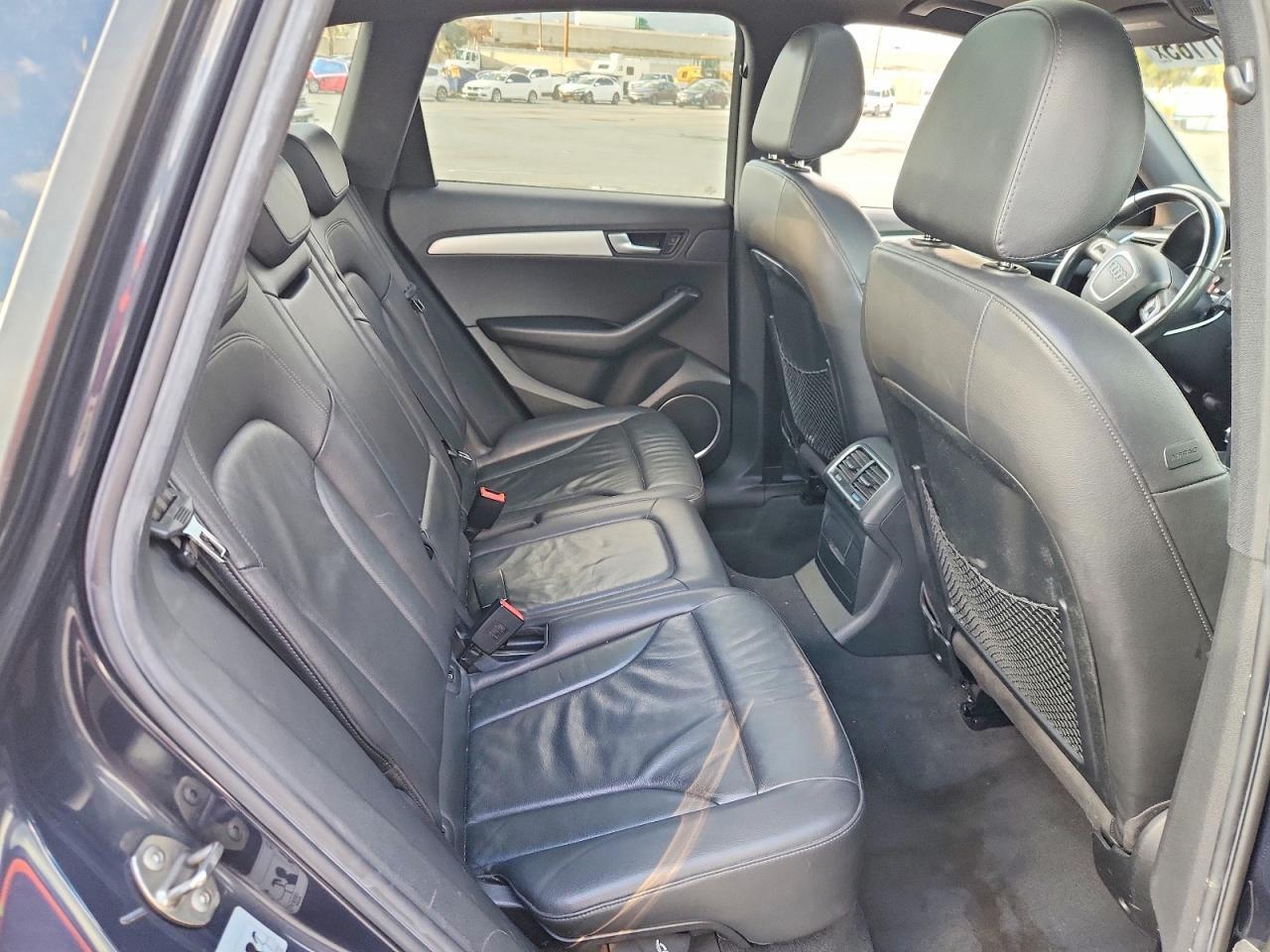 2010 AUDI Q5