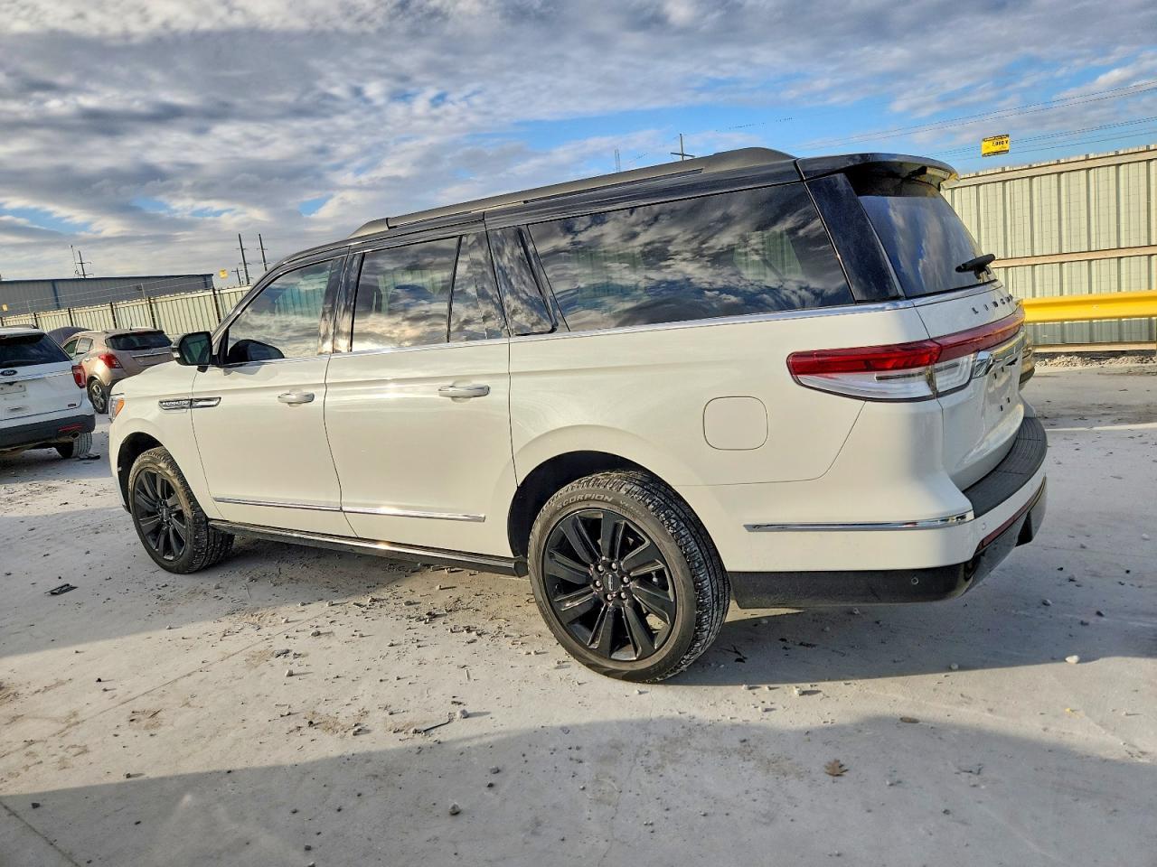 2024 LINCOLN Navigator