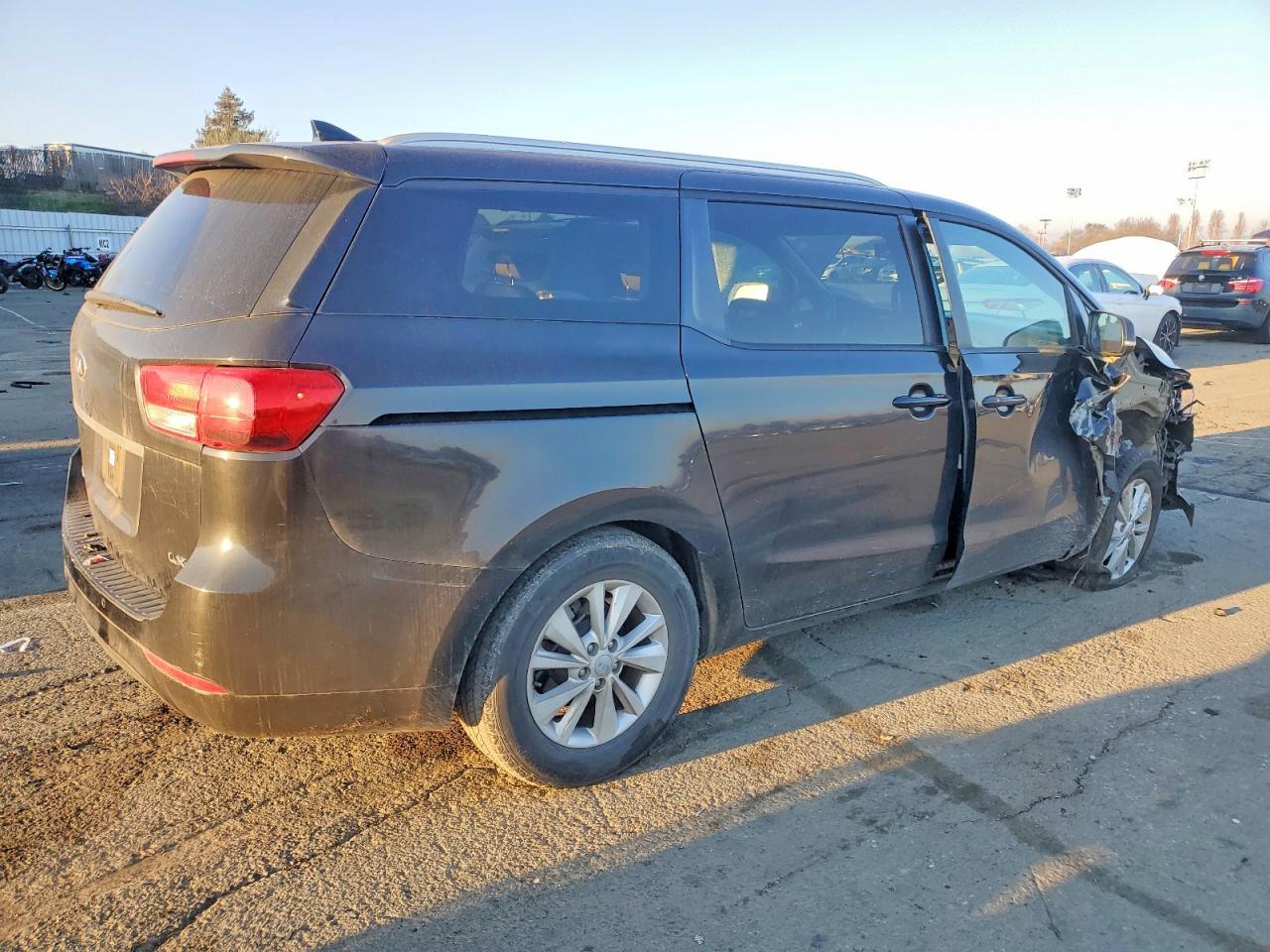 2017 KIA SEDONA