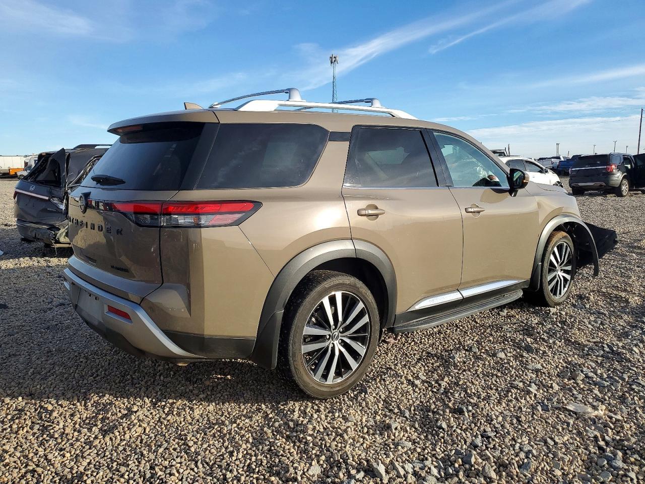 2023 NISSAN PATHFINDER