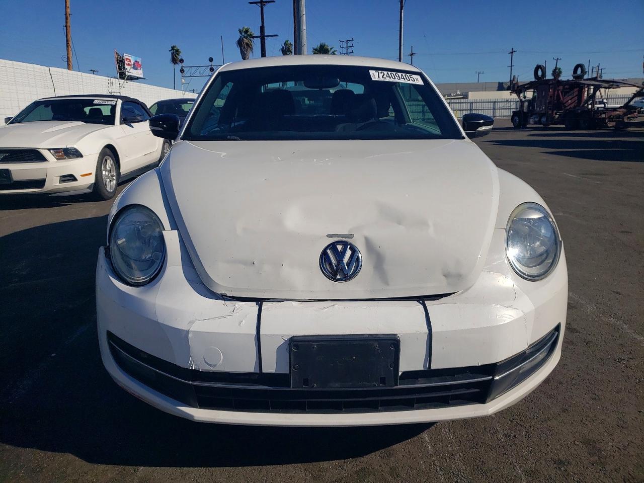2012 VOLKSWAGEN Beetle