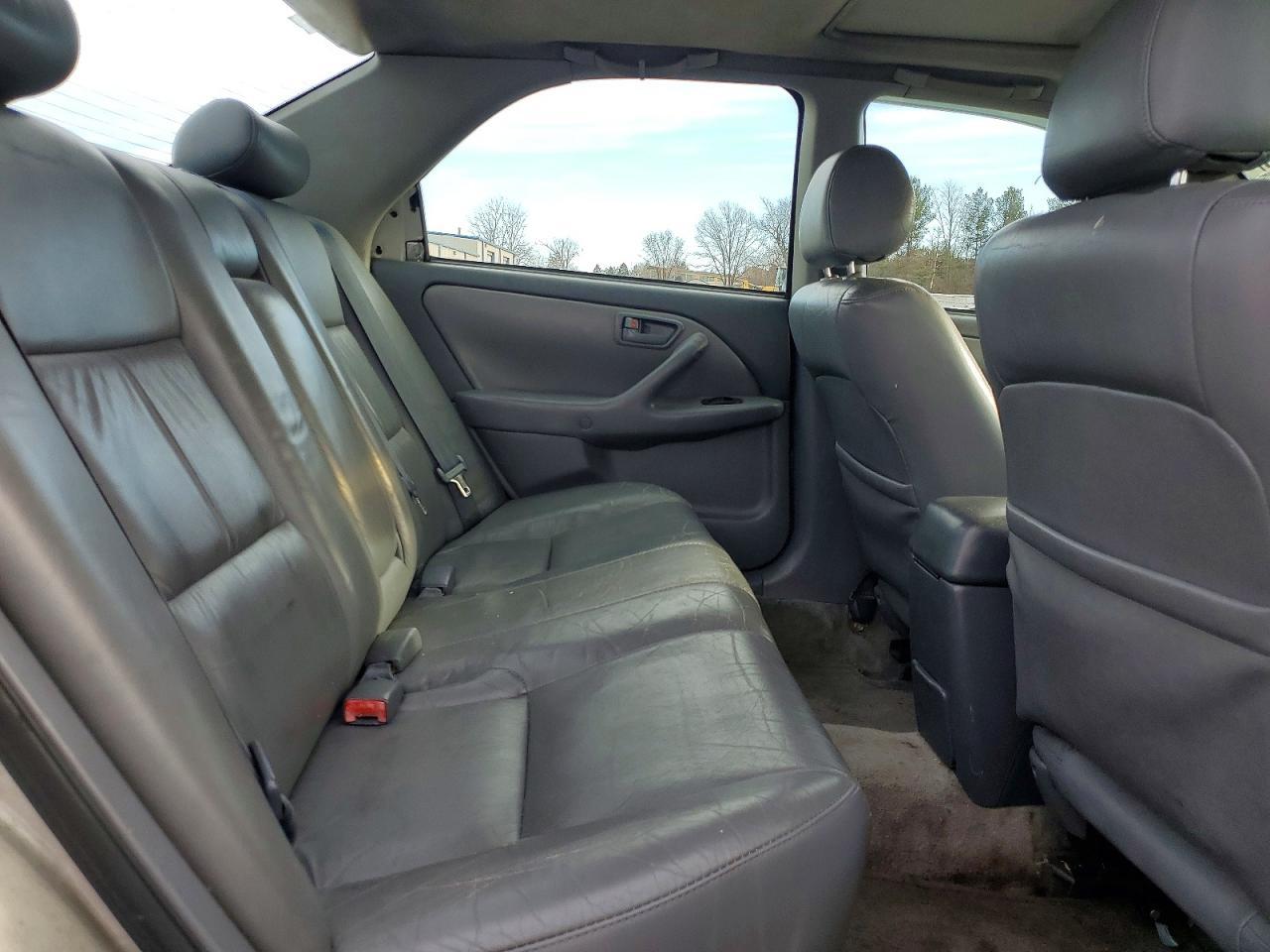 2001 TOYOTA CAMRY