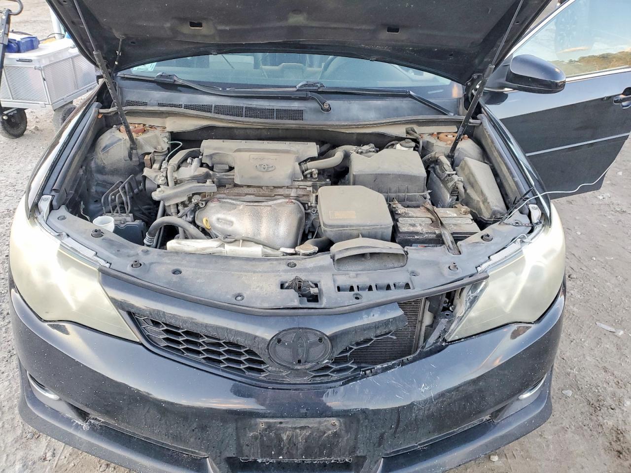 2014 TOYOTA CAMRY