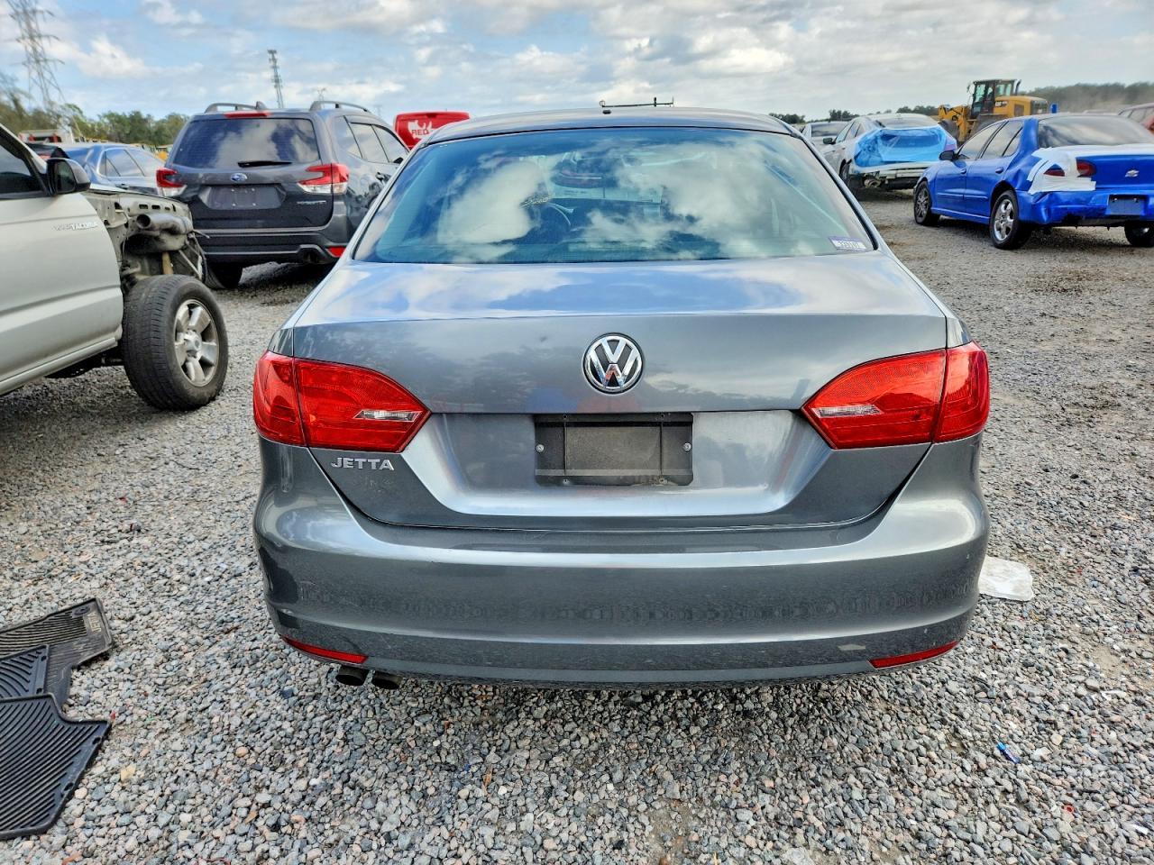 2016 VOLKSWAGEN JETTA
