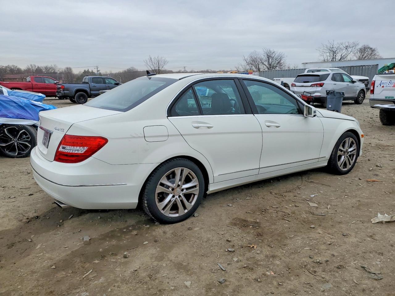 2012 MERCEDES-BENZ C-CLASS