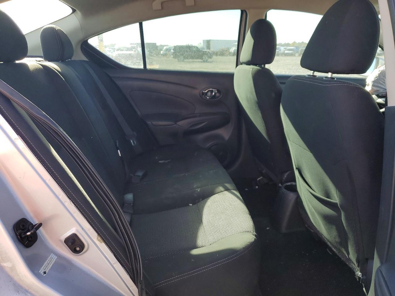 2018 NISSAN VERSA