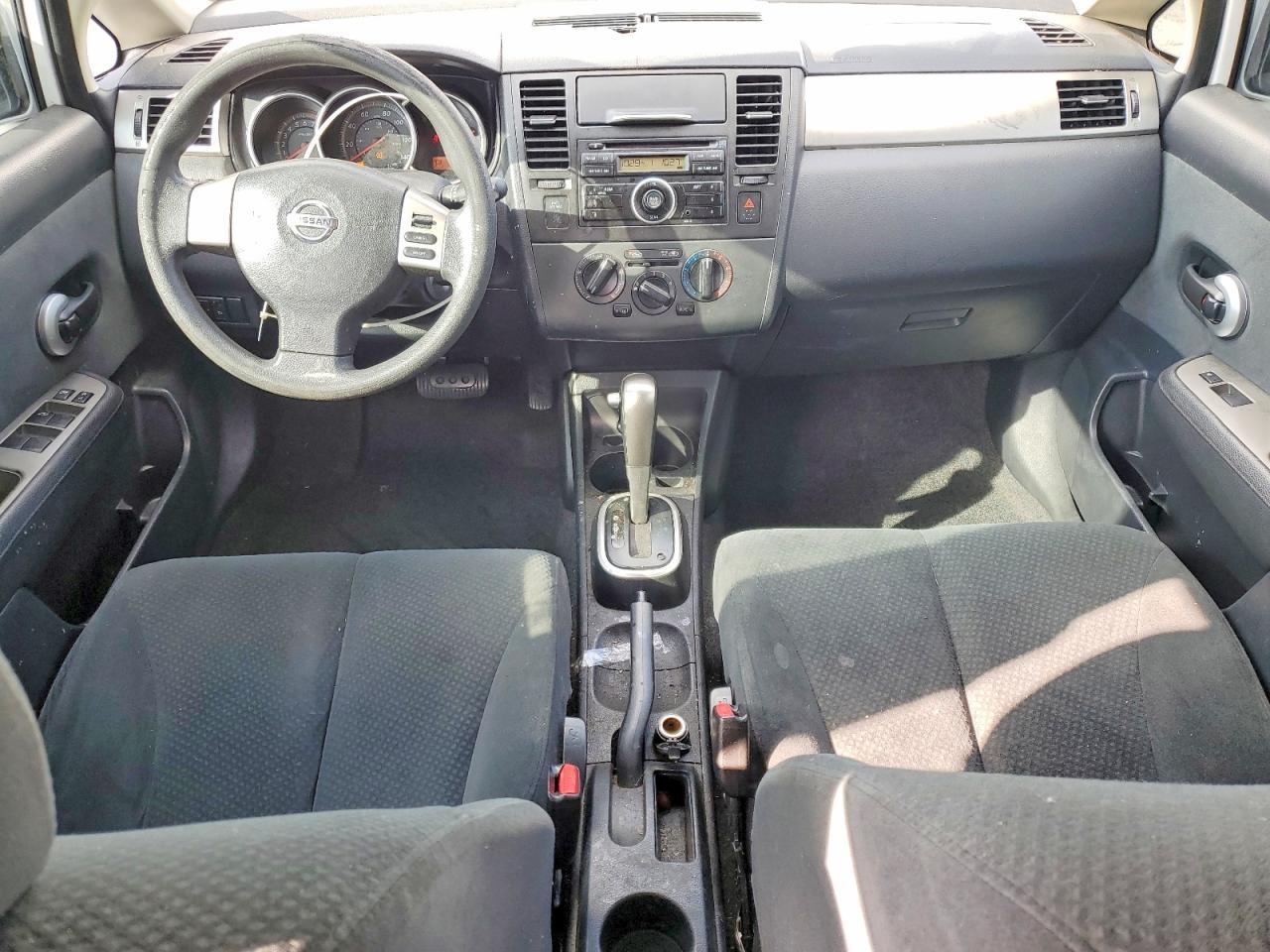 2011 NISSAN VERSA
