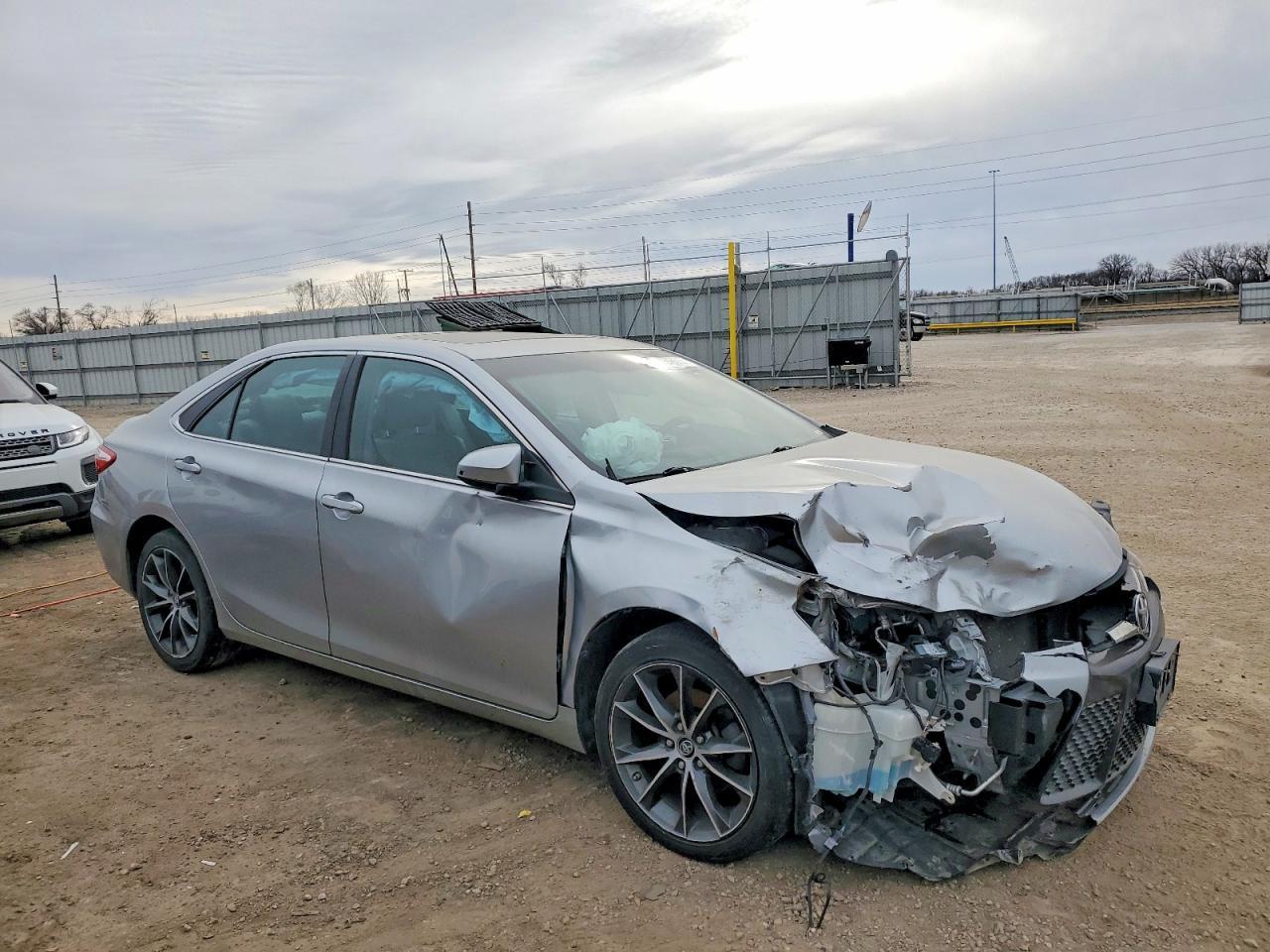 2015 TOYOTA CAMRY