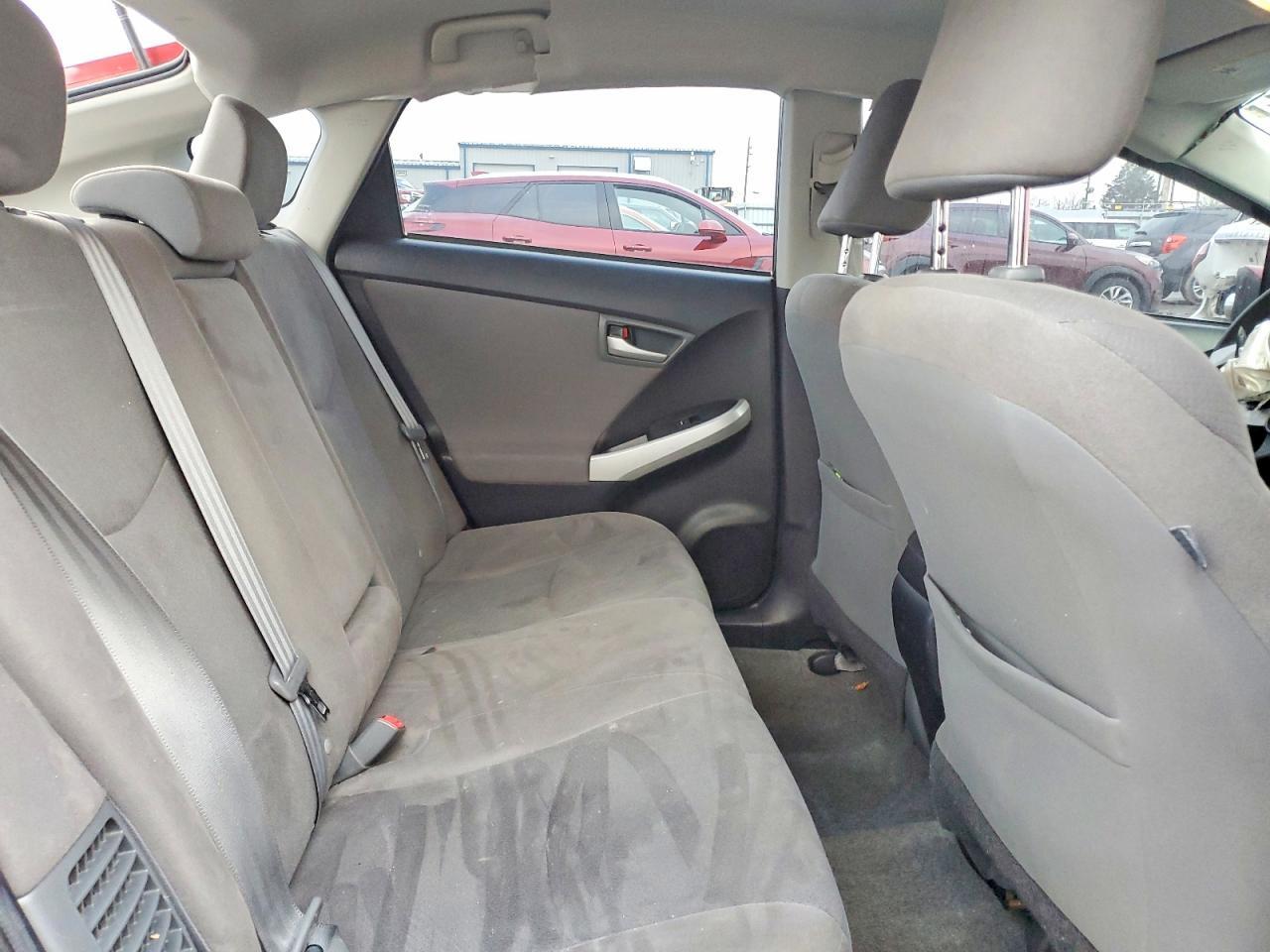 2015 TOYOTA PRIUS