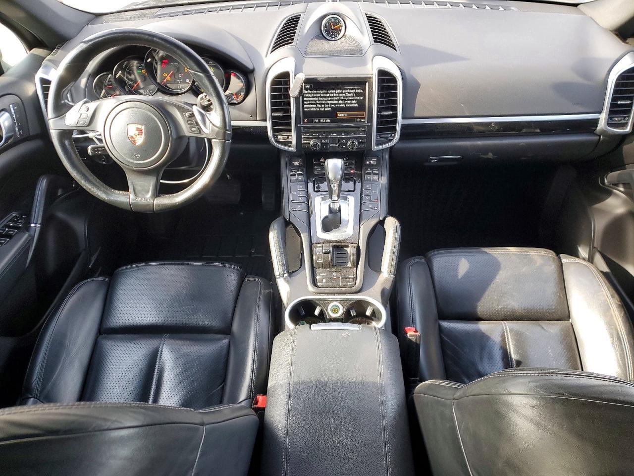 2014 PORSCHE CAYENNE