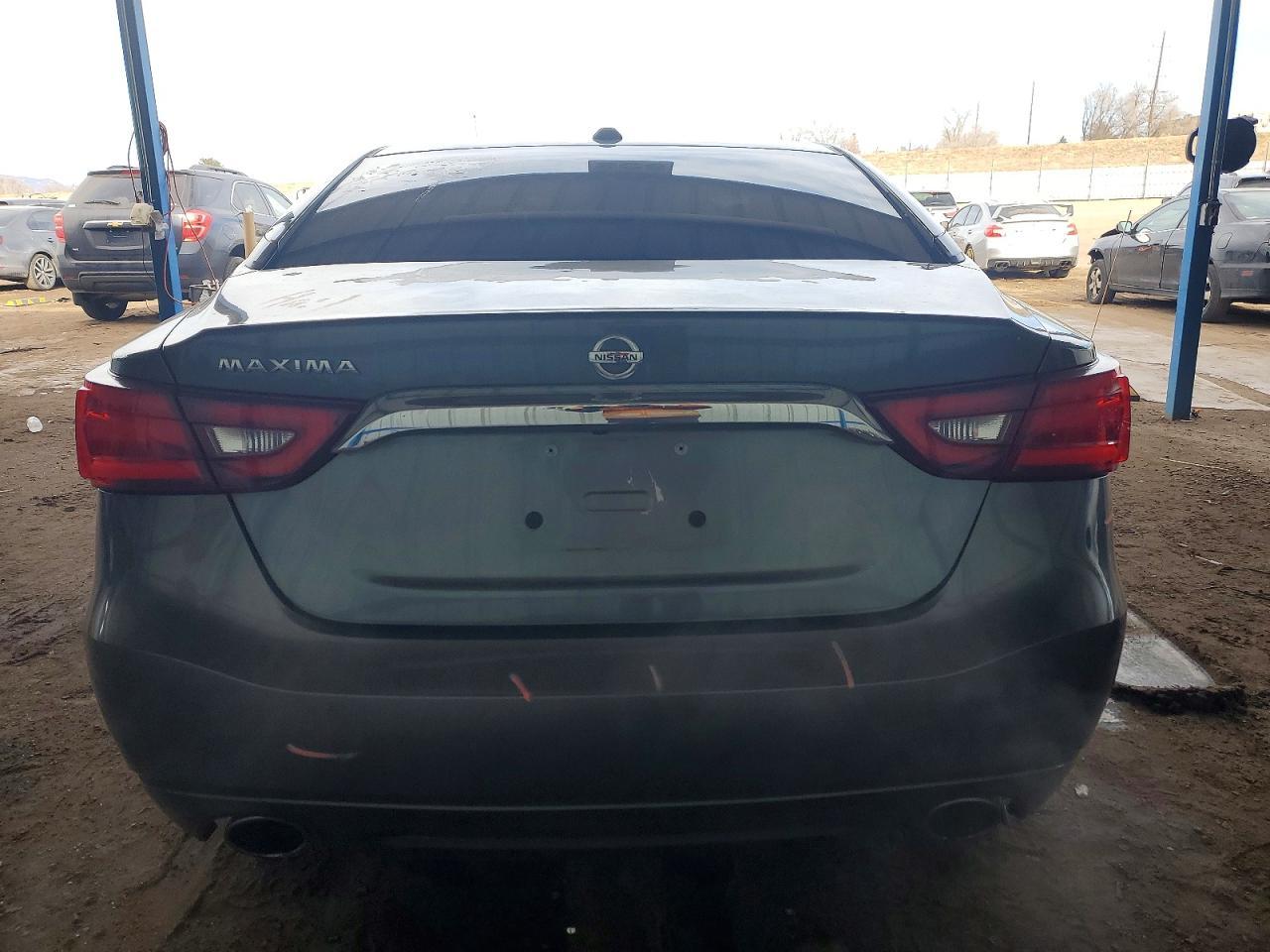2017 NISSAN Maxima