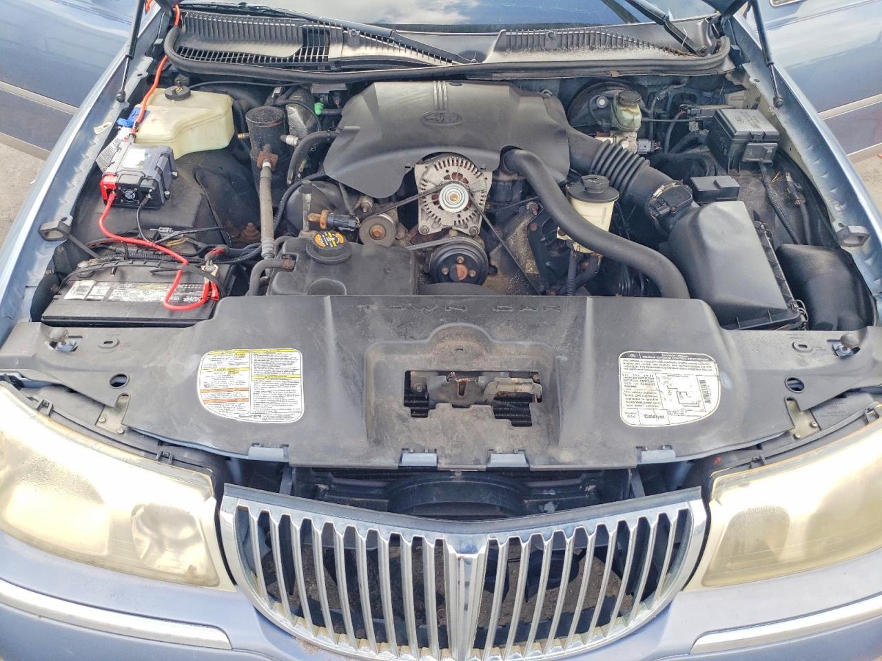 2000 LINCOLN Town Car