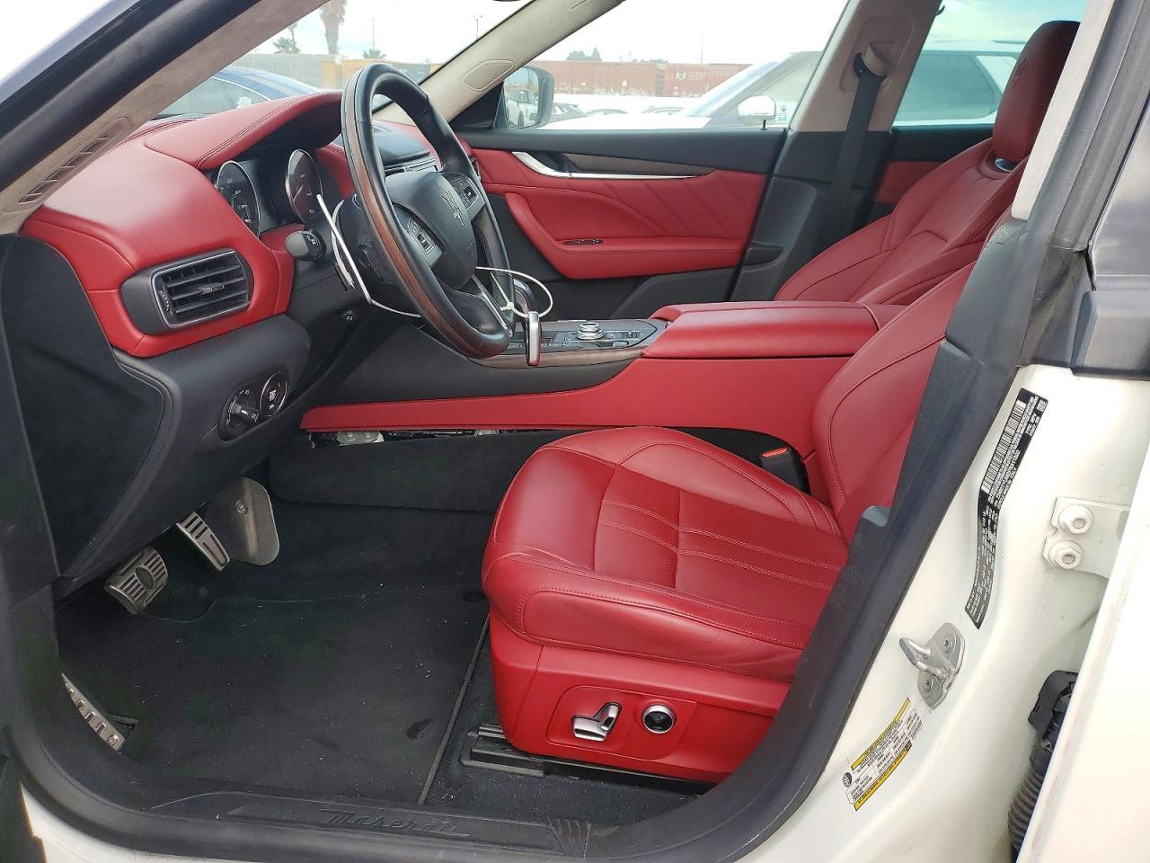 2023 MASERATI Levante