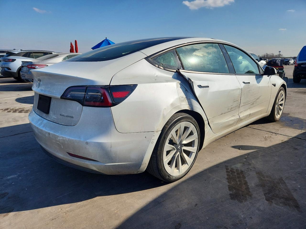 2022 TESLA MODEL 3
