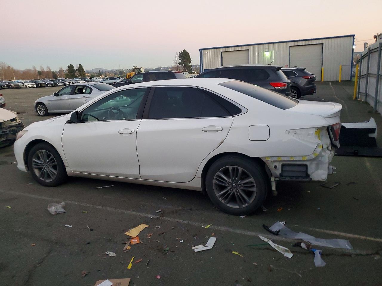 2017 TOYOTA CAMRY
