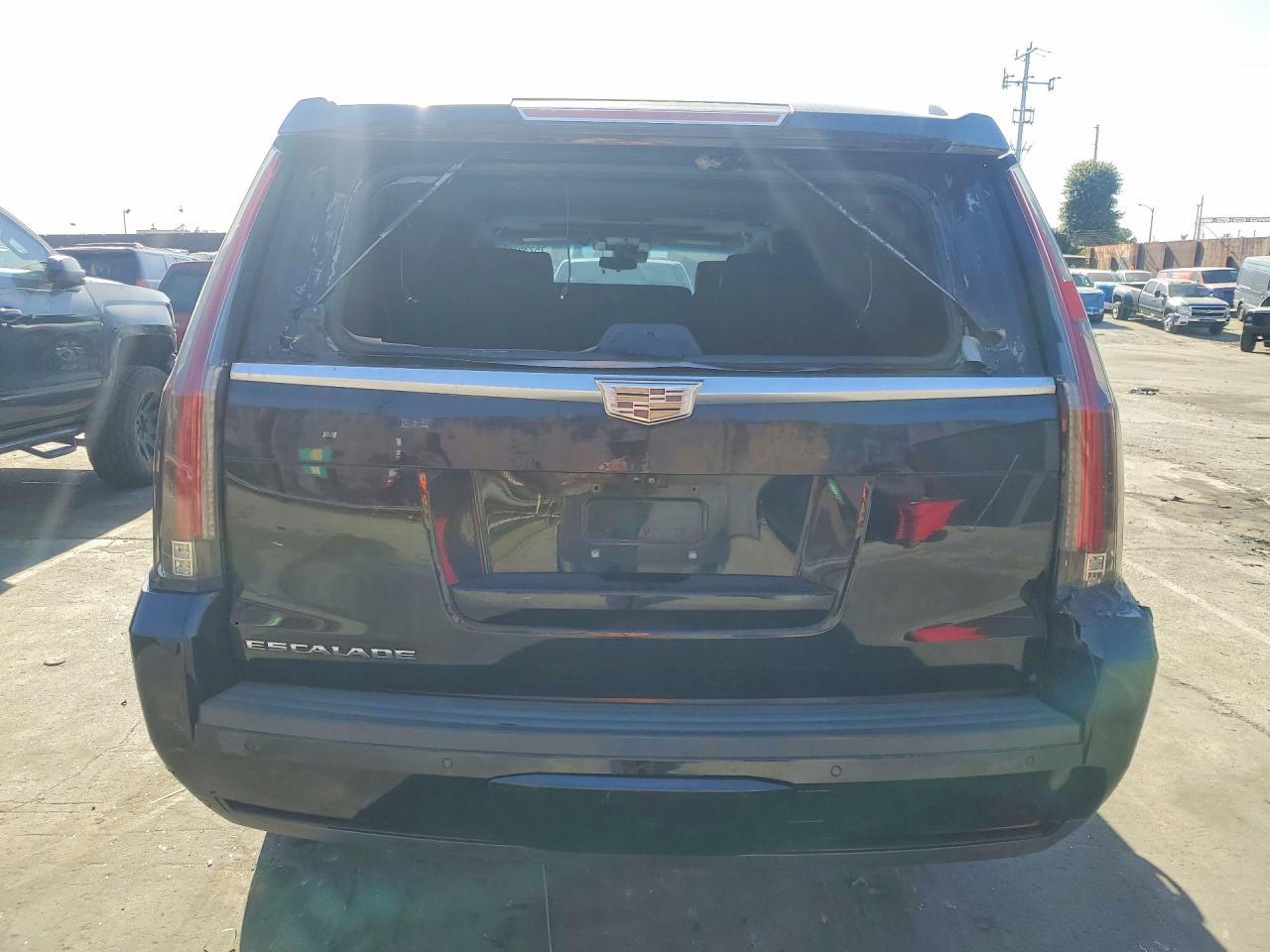 2017 CADILLAC Escalade ESV