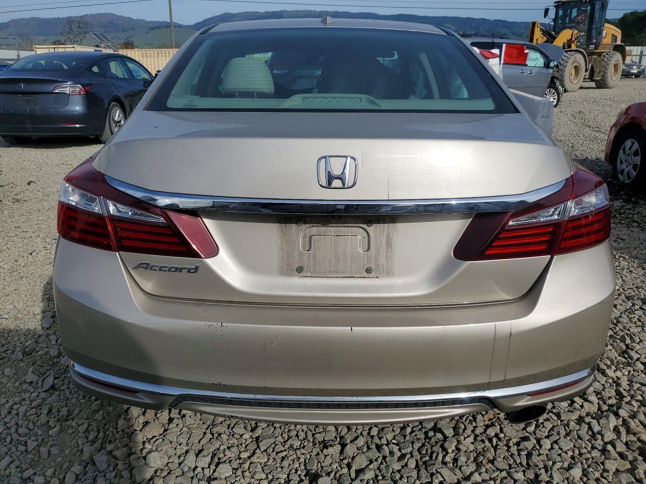 2016 HONDA ACCORD