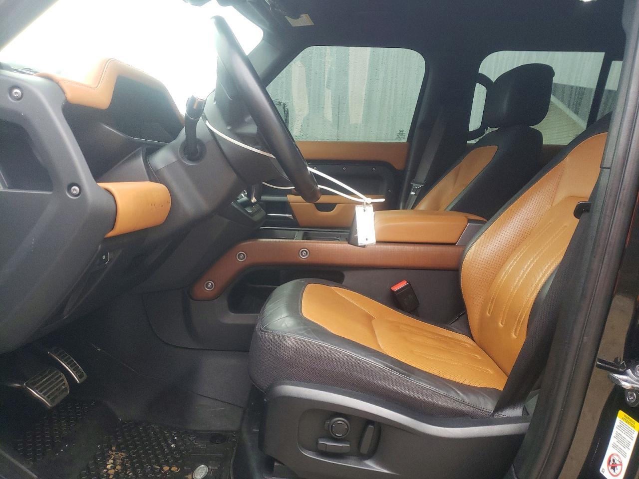 2021 LAND ROVER Defender
