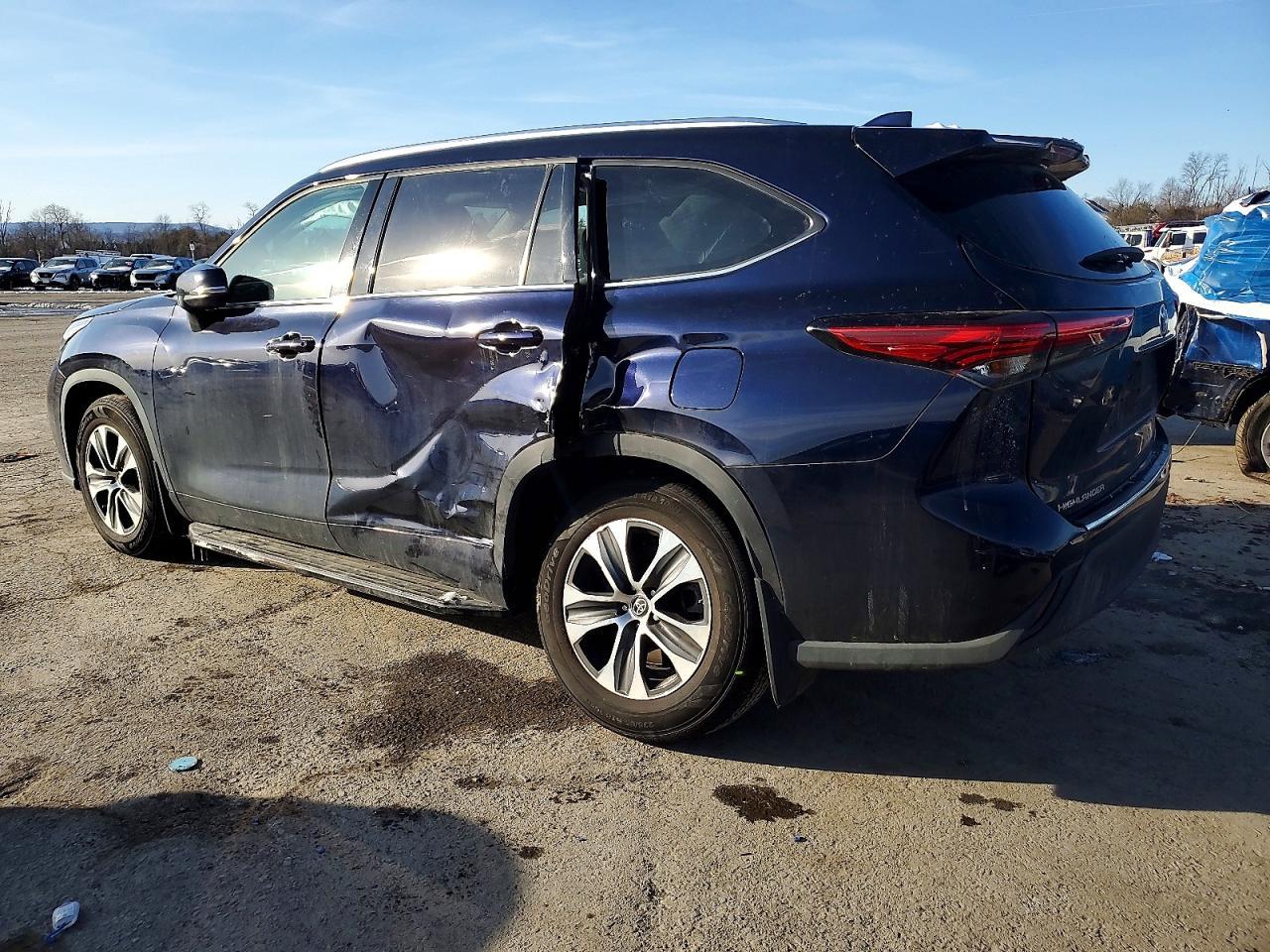 2021 TOYOTA HIGHLANDER