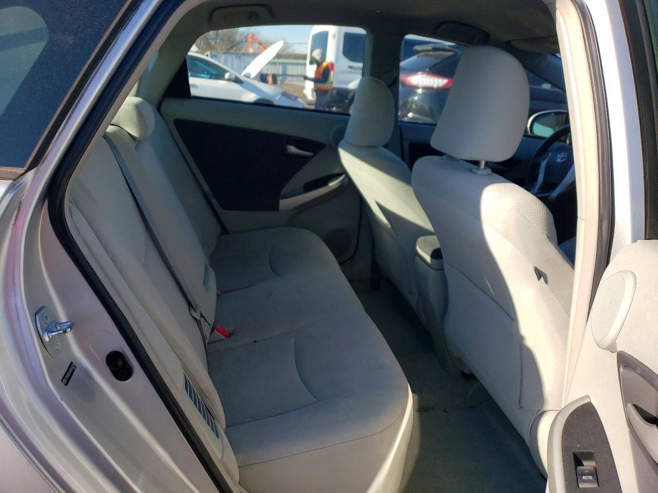 2010 TOYOTA PRIUS