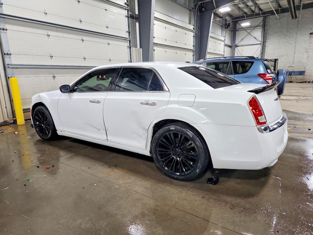 2011 CHRYSLER 300