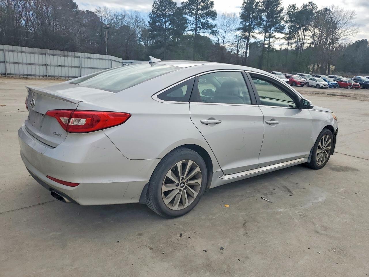2016 HYUNDAI SONATA