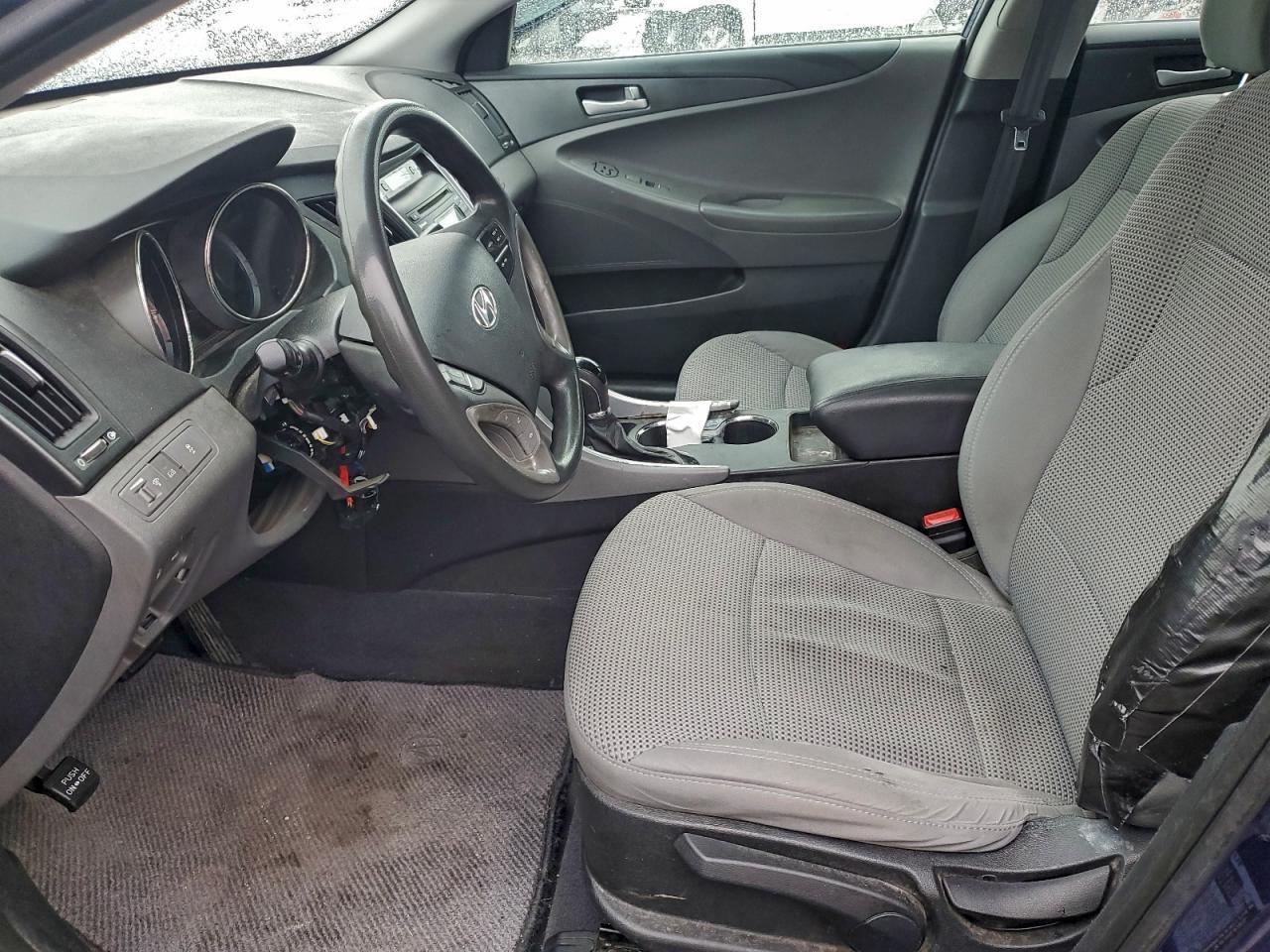 2011 HYUNDAI SONATA