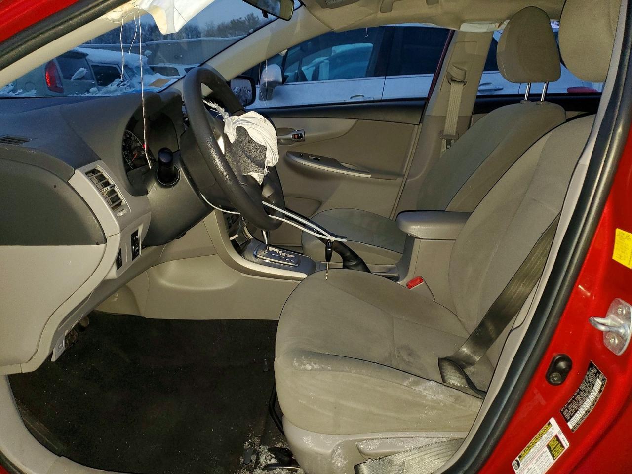 2011 TOYOTA COROLLA