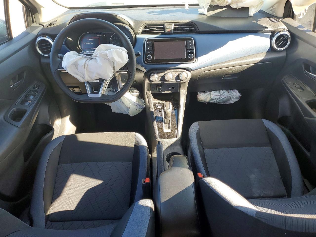 2025 NISSAN VERSA
