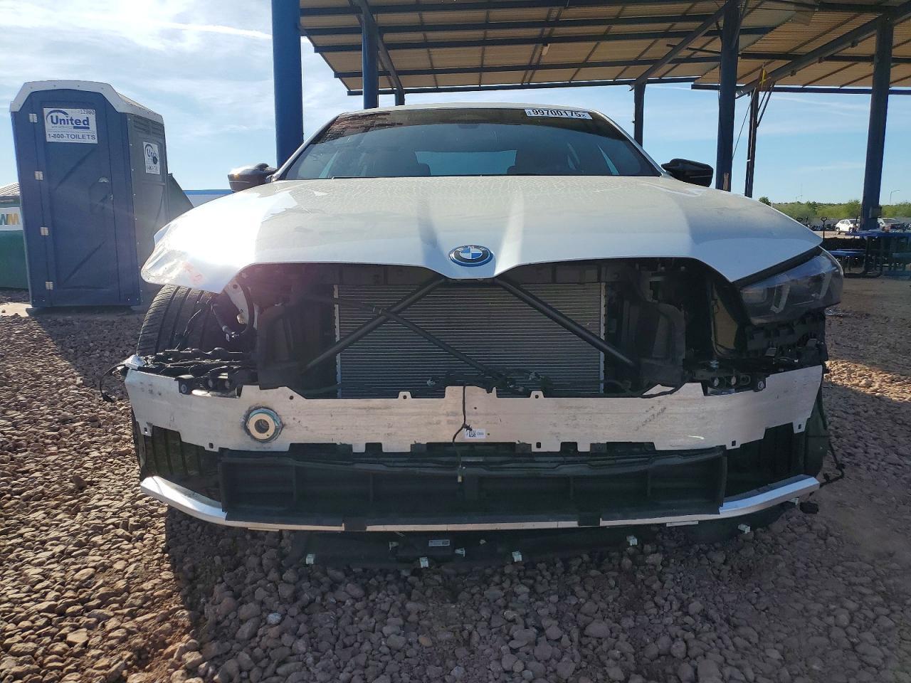 2024 BMW i5
