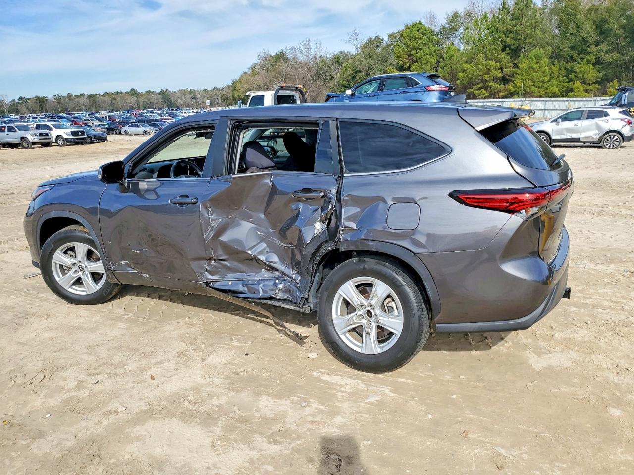 2023 TOYOTA HIGHLANDER