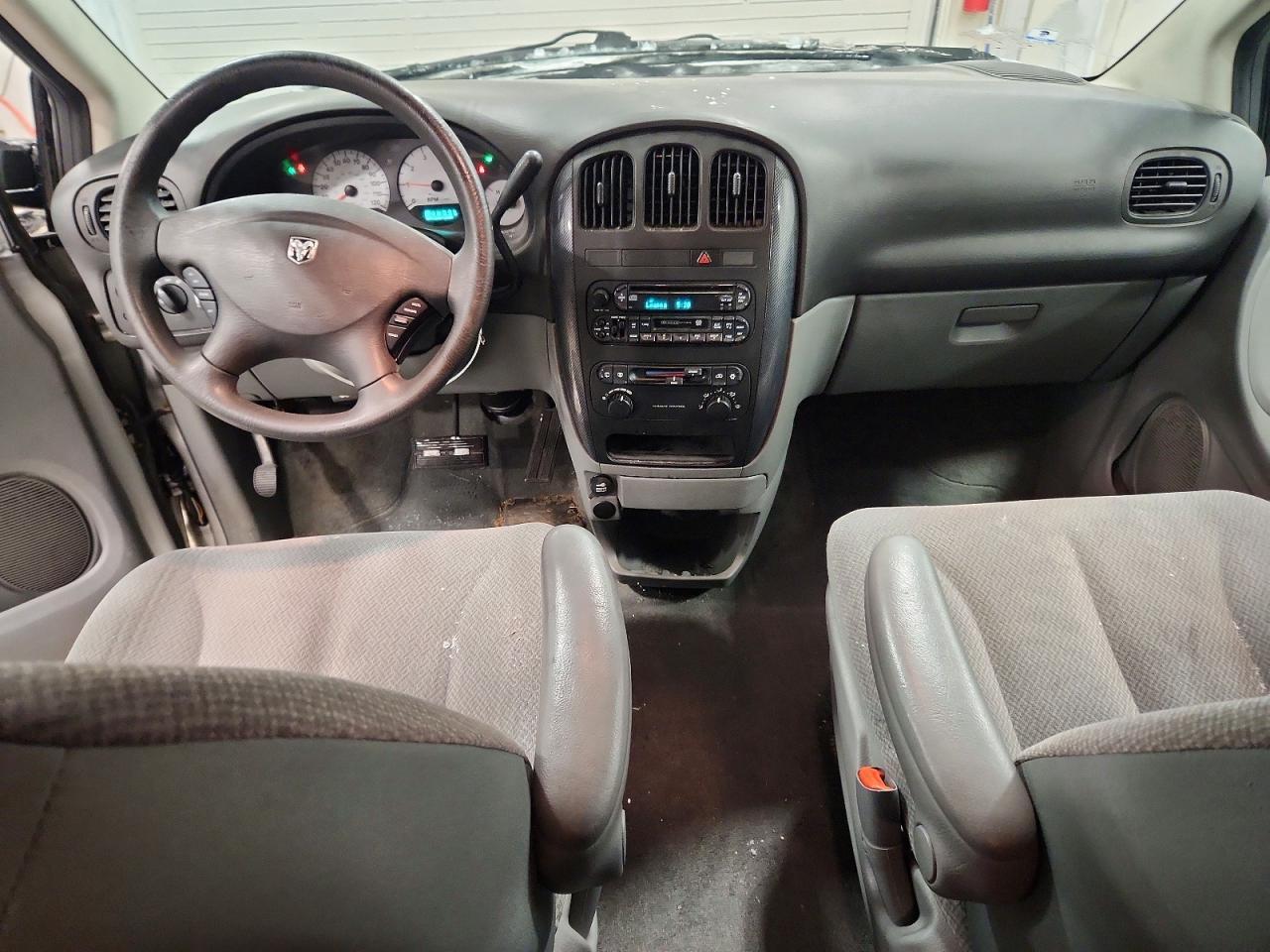 2005 DODGE CARAVAN