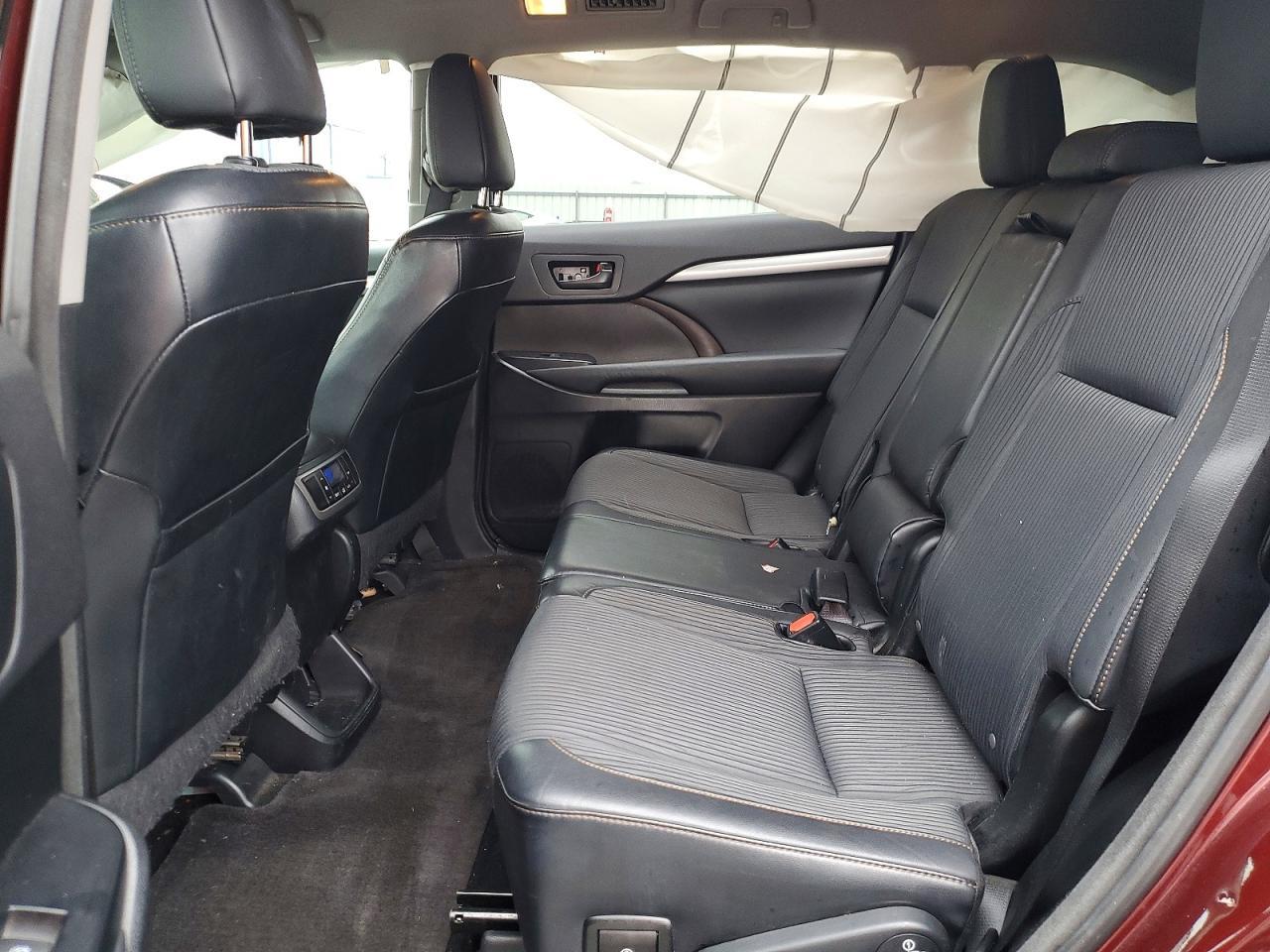 2015 TOYOTA HIGHLANDER