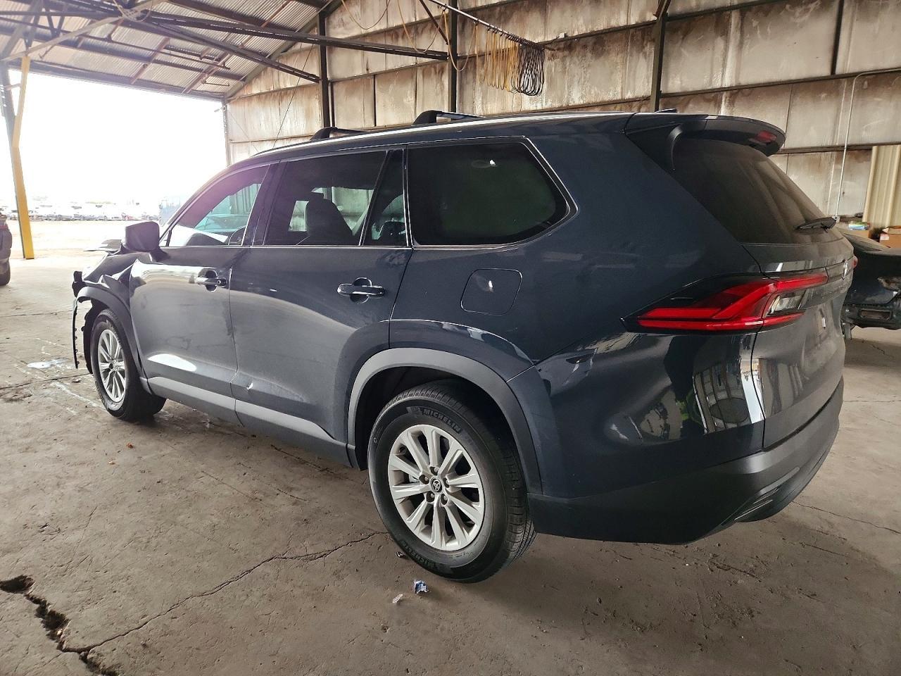 2024 TOYOTA HIGHLANDER