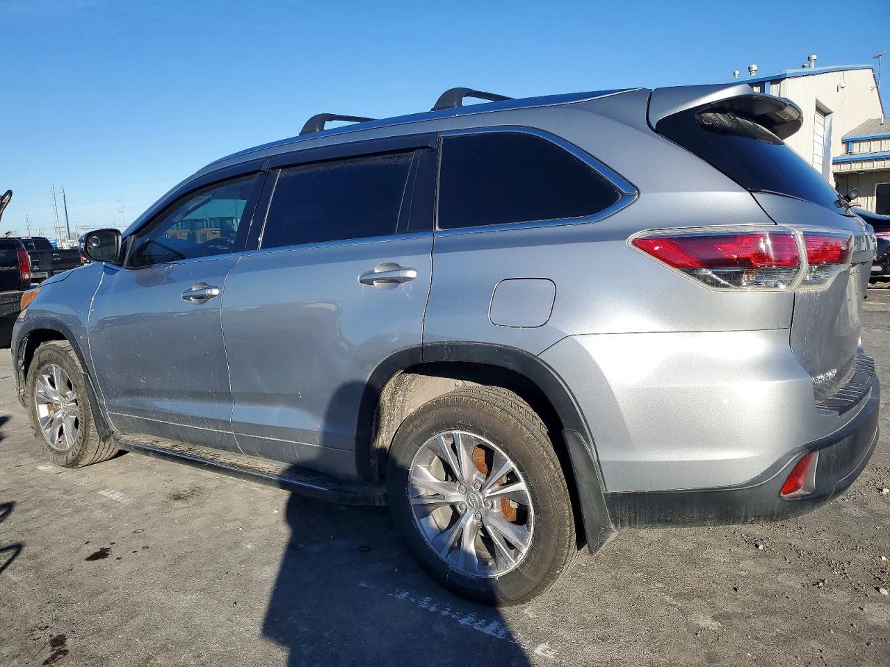 2015 TOYOTA HIGHLANDER