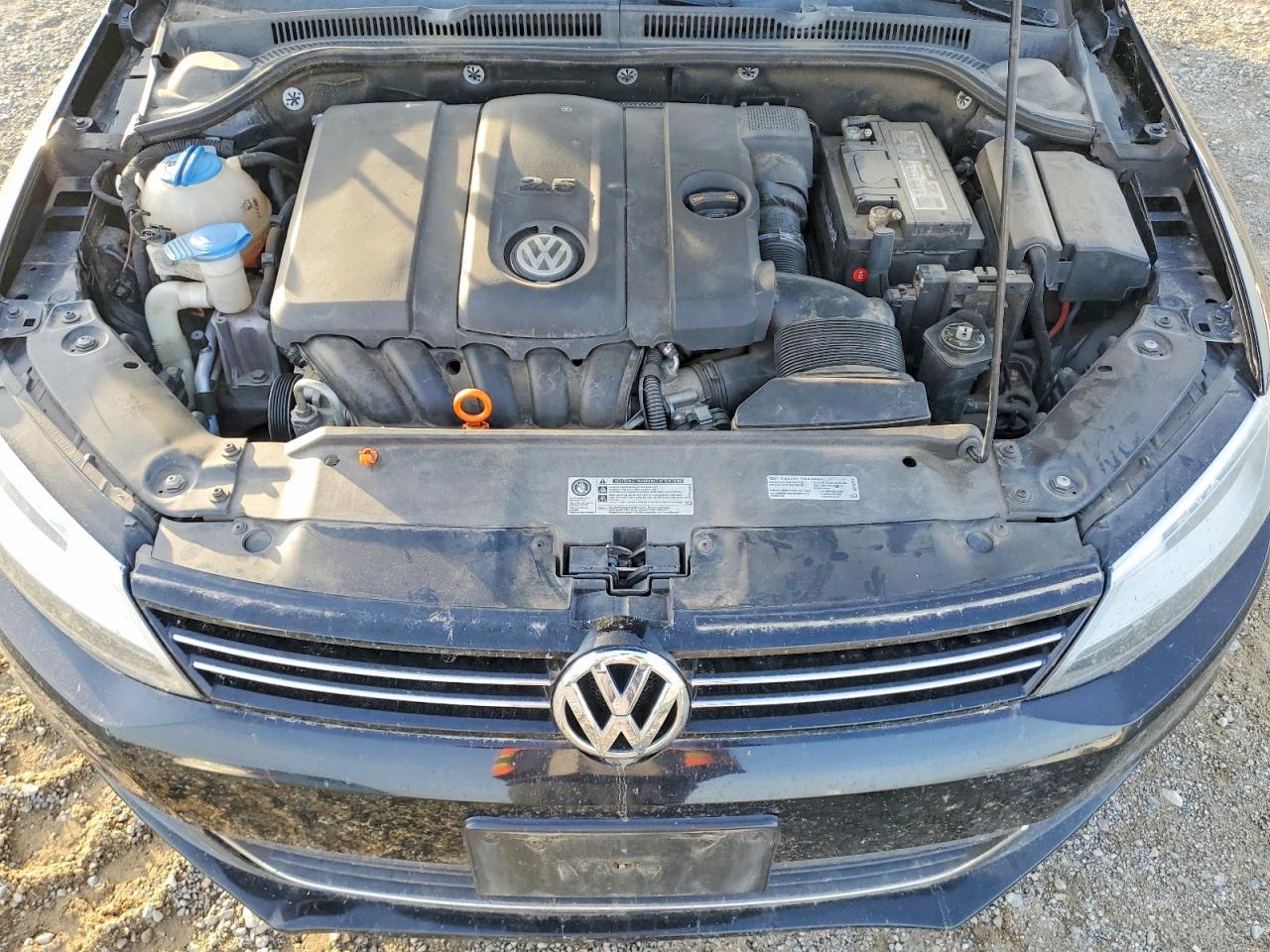 2013 VOLKSWAGEN JETTA