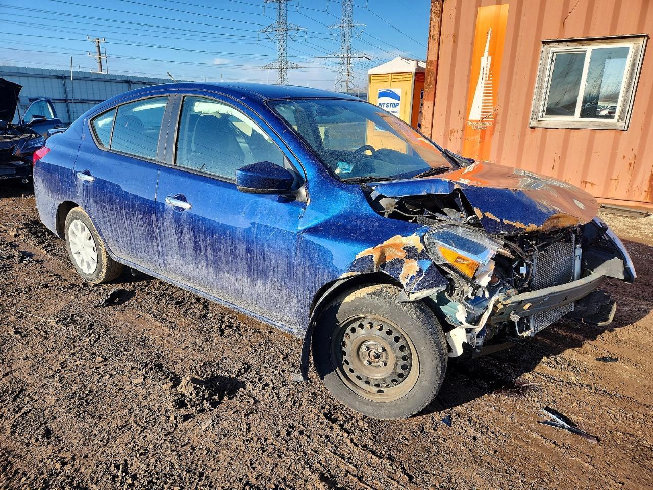 2018 NISSAN VERSA
