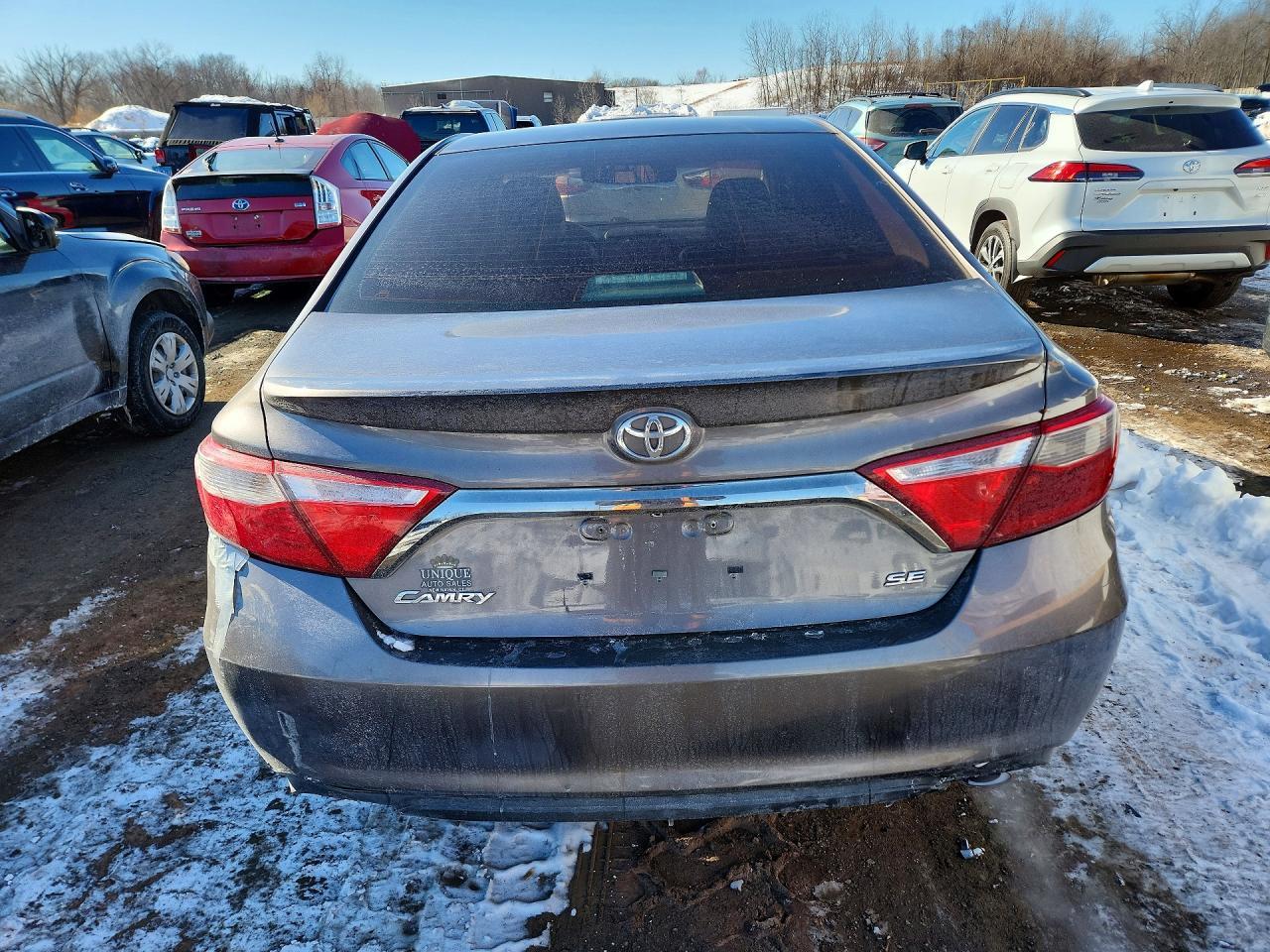 2016 TOYOTA CAMRY