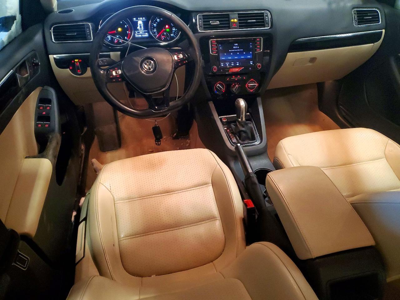 2016 VOLKSWAGEN JETTA